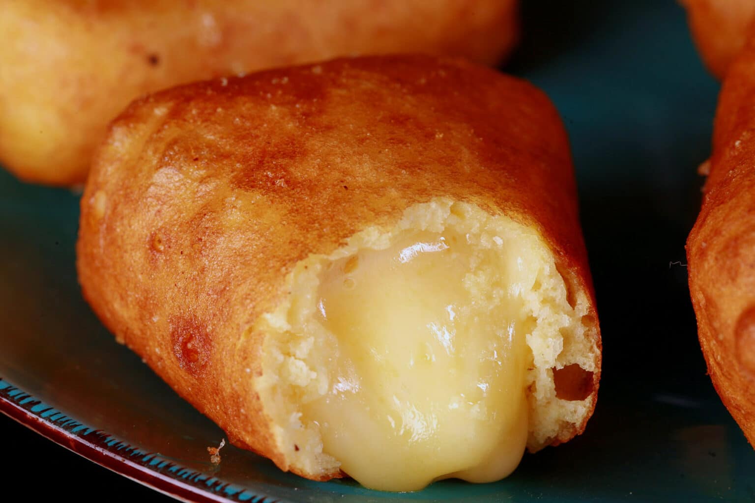 Wine Battered Deep Fried Brie [Gluten Free or Not] Beyond Flour