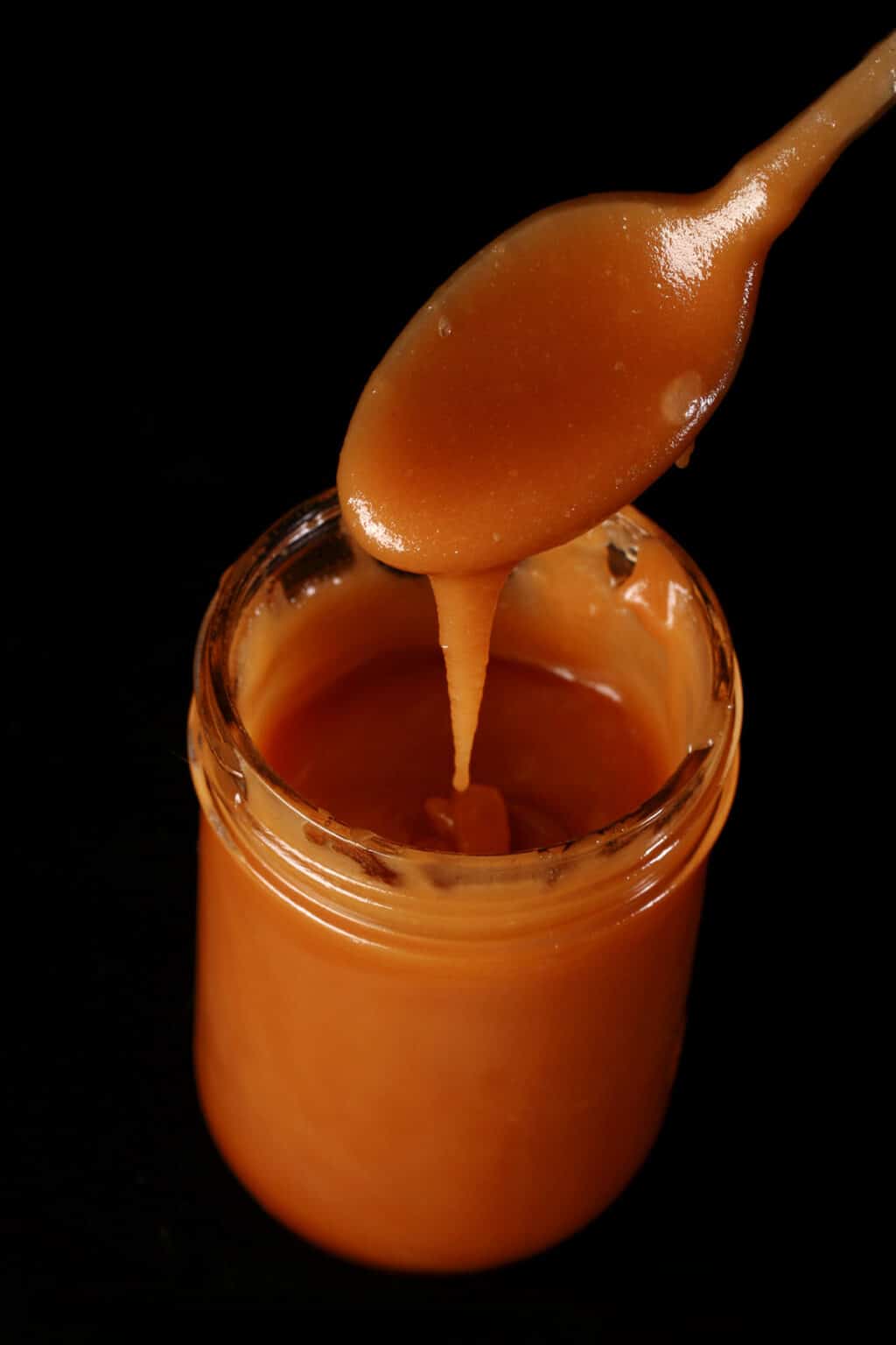 Maple Caramel Sauce [Maple Syrup Caramel] Beyond Flour