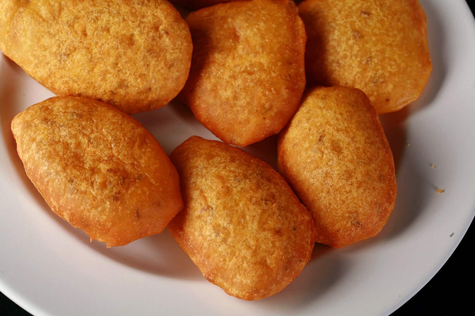 A plate of potato pakora.