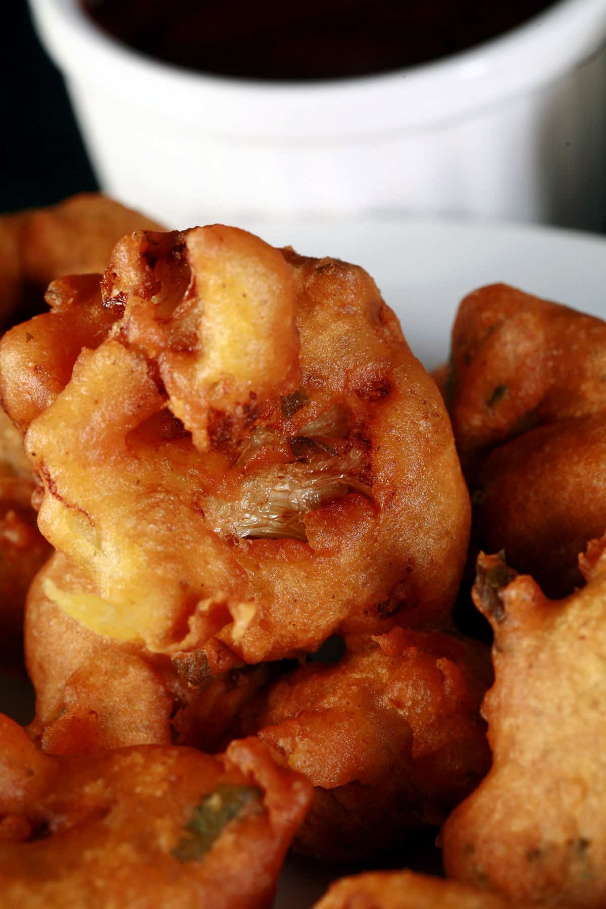 A plate of cauliflower pakora.