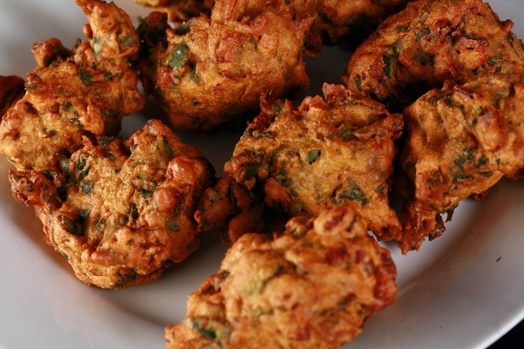 A plate of palak pakora.